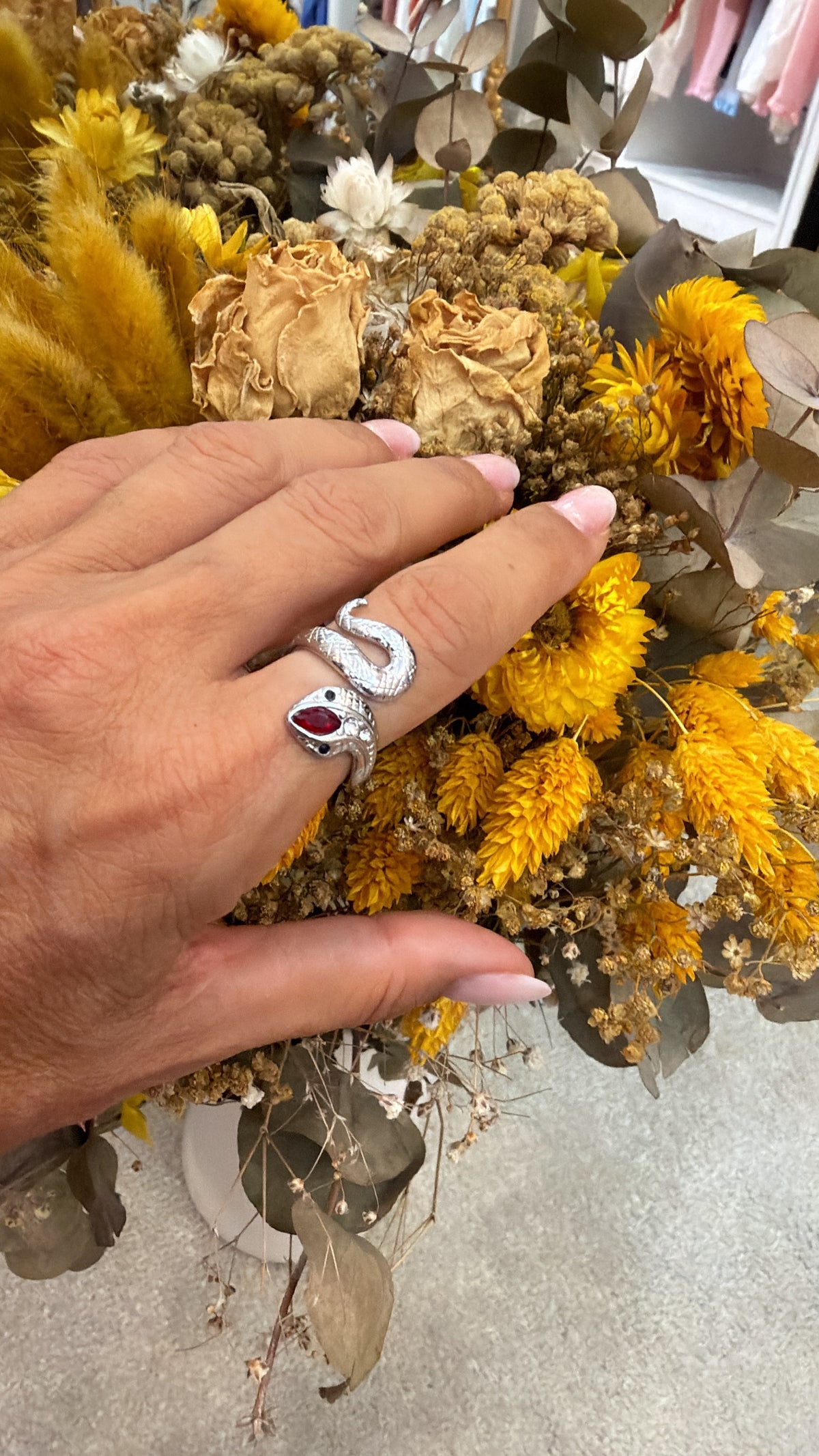 Anillo Cleopatra de Kartana, vista principal