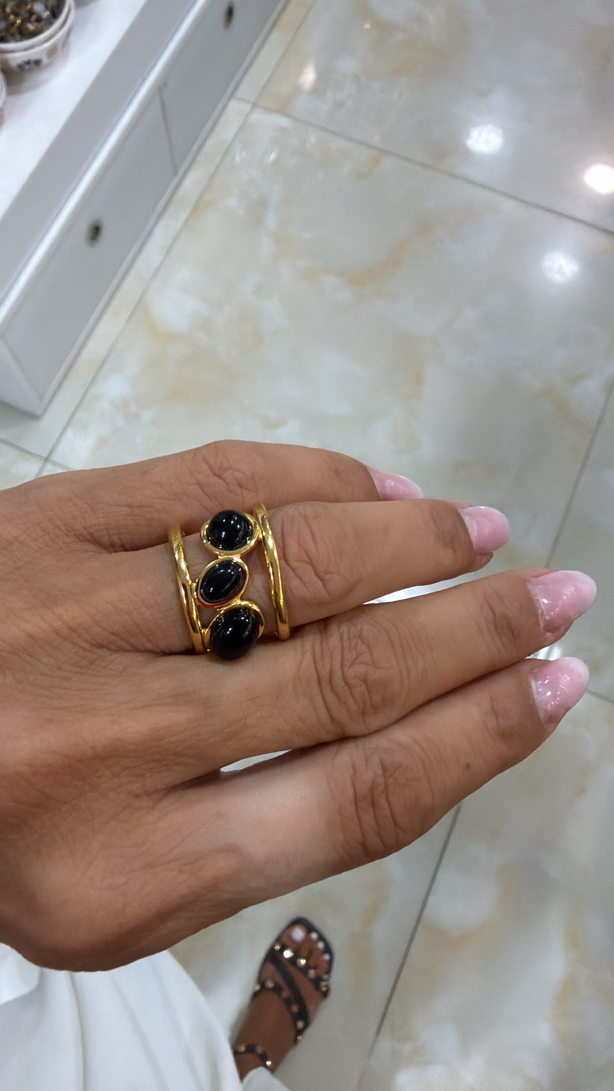 Anillo Ónix Trío de Kartana