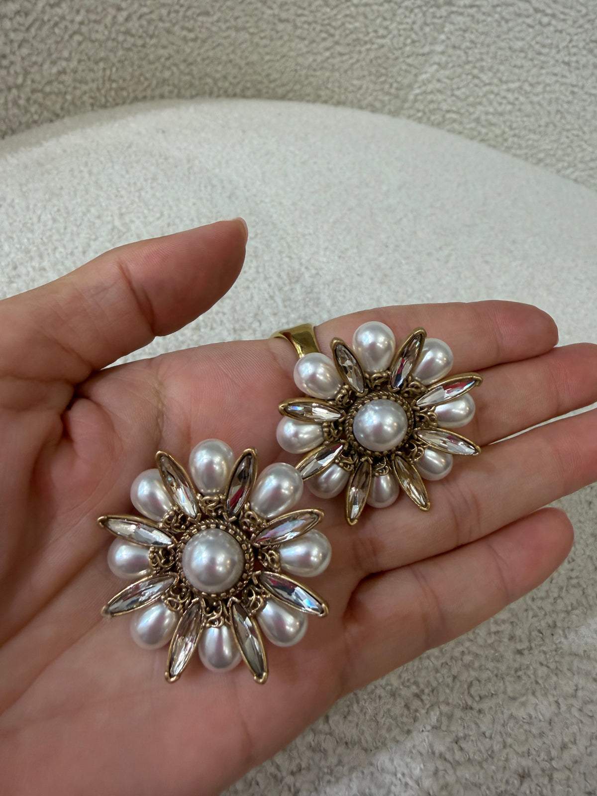 Pendientes Flor Perla Bianca