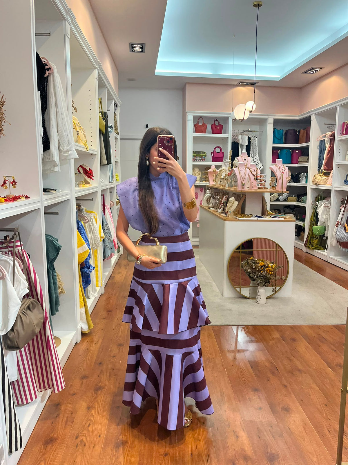 vestido Conjunto Lavanda de Kartana, vista lateral