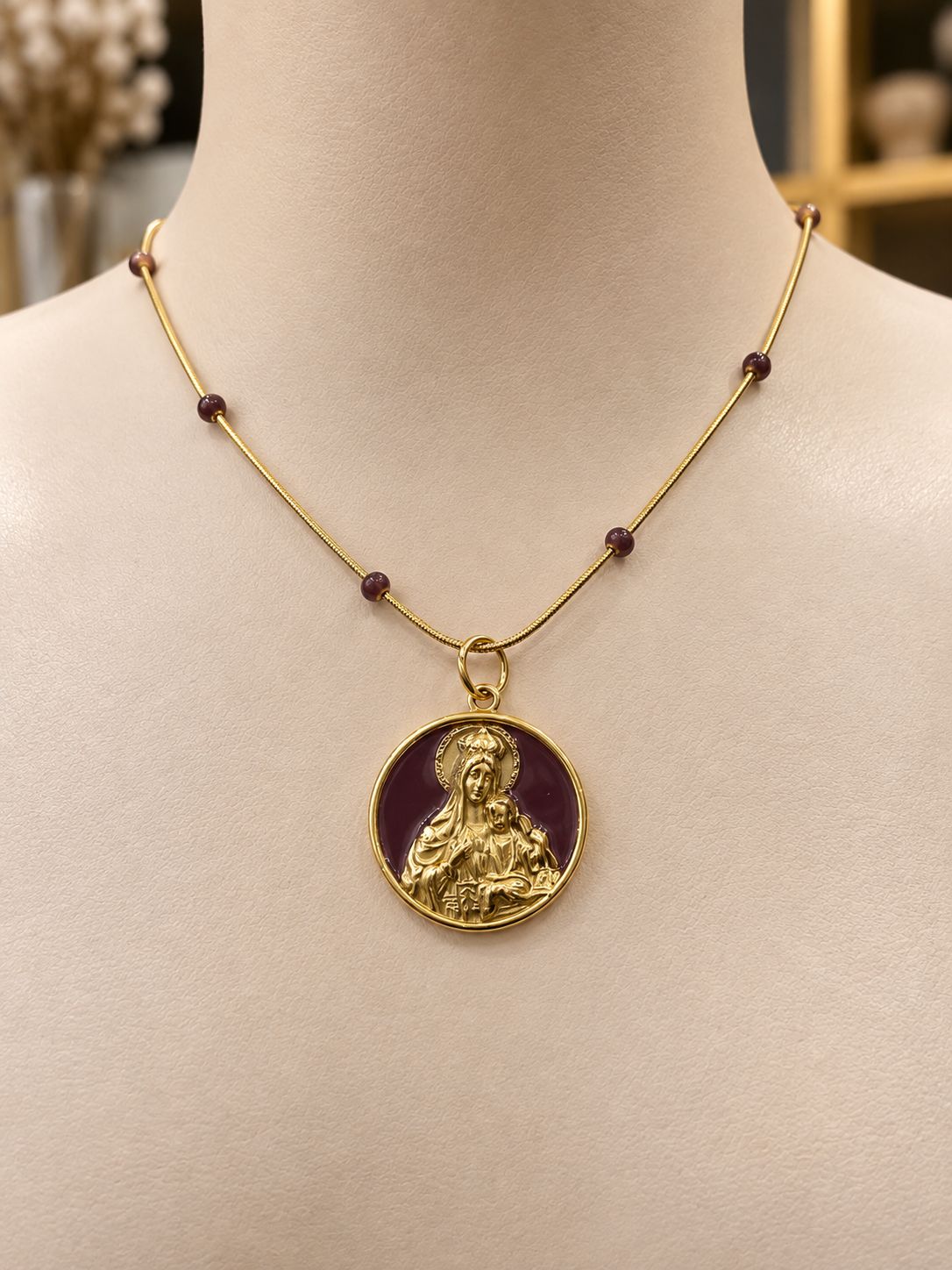 Colgante Medalla Divina